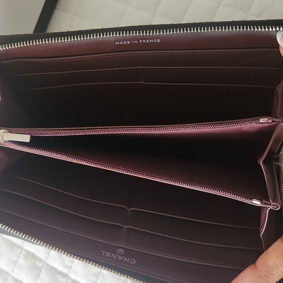 Chanel zip around wallet large. Made in France. Used a few times. Like New! - Picture 6 of 8